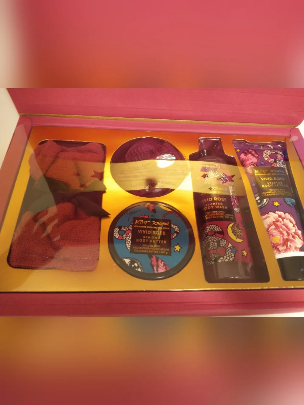 Betsey Johnson Body Care Gift Set, 5 Pieces, Luxury VIVID ROSE Scent Full Size